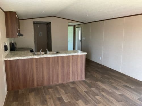 2-Bedroom Single Wide manufactured home in Bend, OR — photo 3 of 3